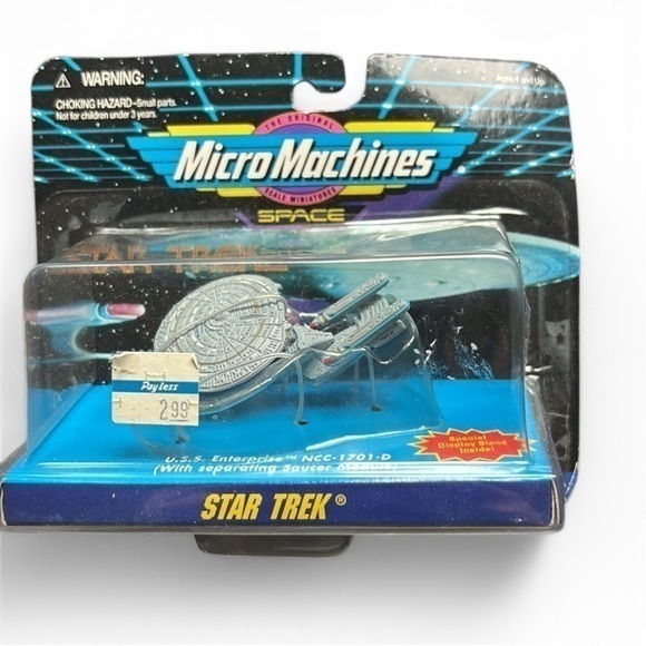 Micro Mini's USS Enterprise NCC-1701-D - Separating Saucer Module - Picture 1 of 4